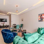 Modern Apartment Pres M-Avenue With Balcony, Pool & Parking
