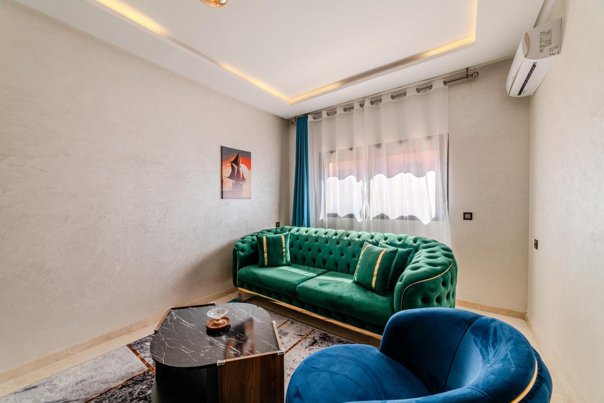 Modern Pres M-avenue With Balcony, Pool & Parking Appartement *